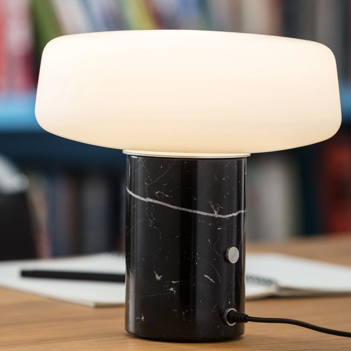 Solid Table Light