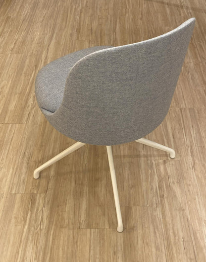 Aleta Chair