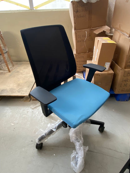 LightUp 250 Chair