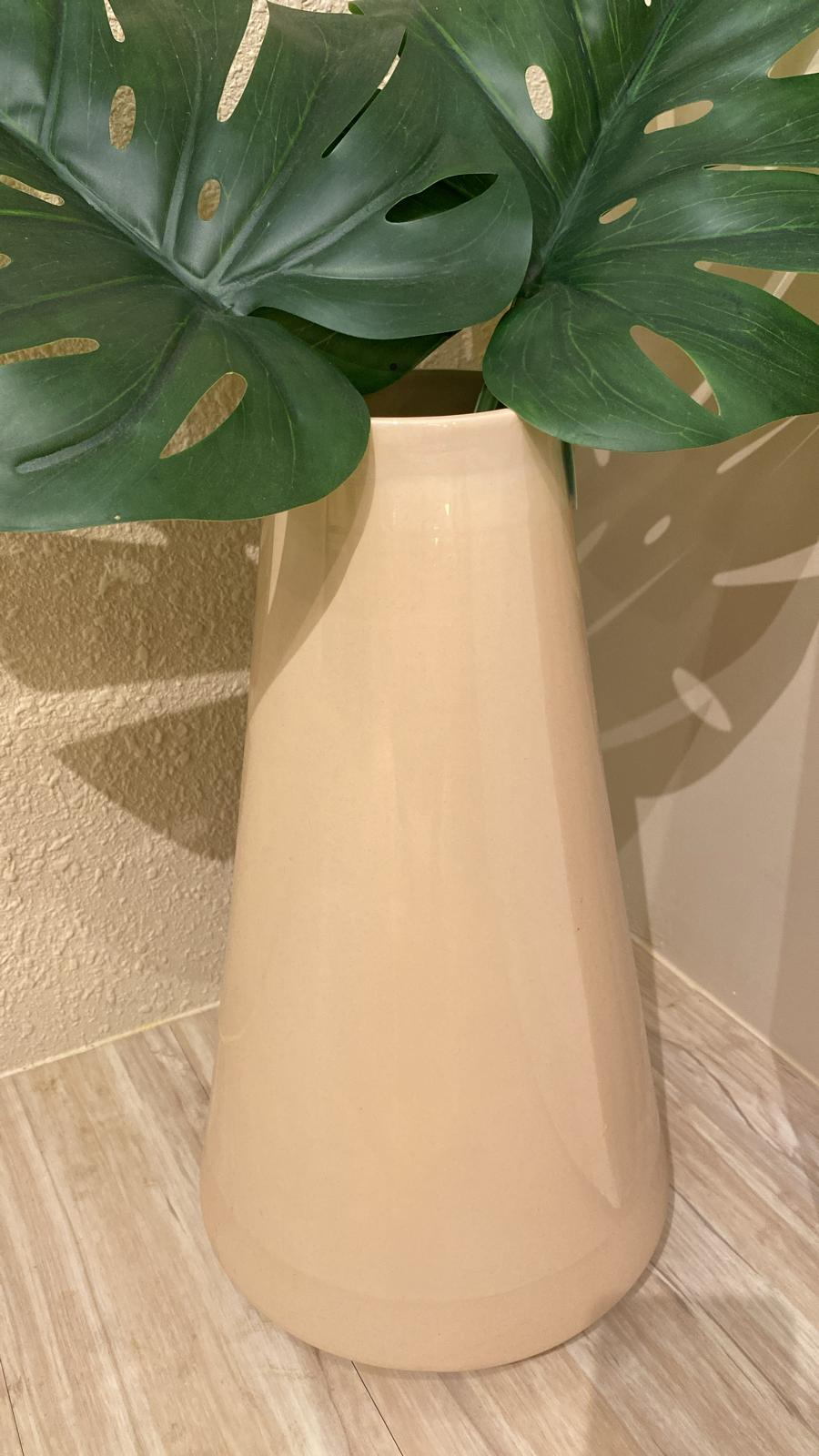 Pran Ceramic Vase