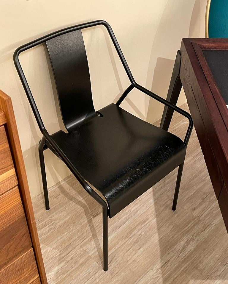 Dao Chair